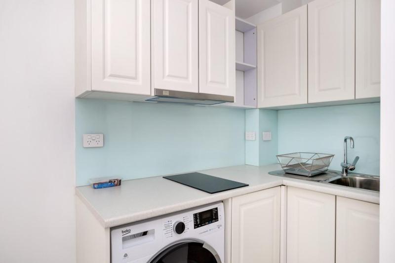 New Studio Apartment In Surry Hills Сидней Экстерьер фото